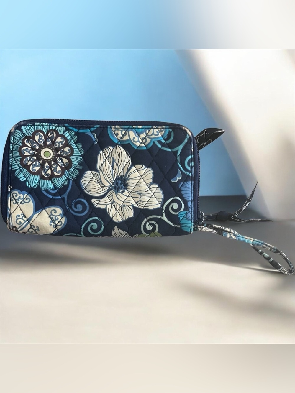 Vera Bradley Mod Floral Blue Wallet Zip Around Organizer Retired 2007